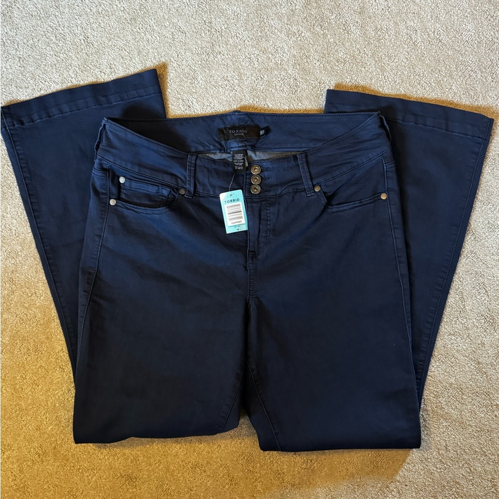 Torrid Flare Jeggings Size 18 NWT